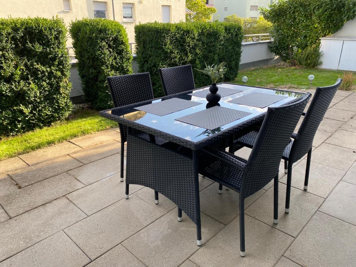 3 Zimmer Apartment In S-Bahn Naehe, 76 Qm, Max 5 Pers, 30Qm Dachterasse, Garage, Internet 1000 Mbit Gärtringen Exteriör bild