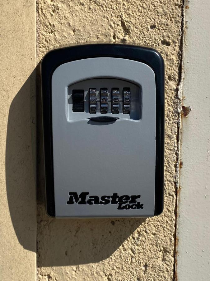 3 Zimmer Apartment In S-Bahn Naehe, 76 Qm, Max 5 Pers, 30Qm Dachterasse, Garage, Internet 1000 Mbit Gärtringen Exteriör bild